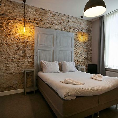 Hotel Heere Raamsdonksveer Extérieur photo