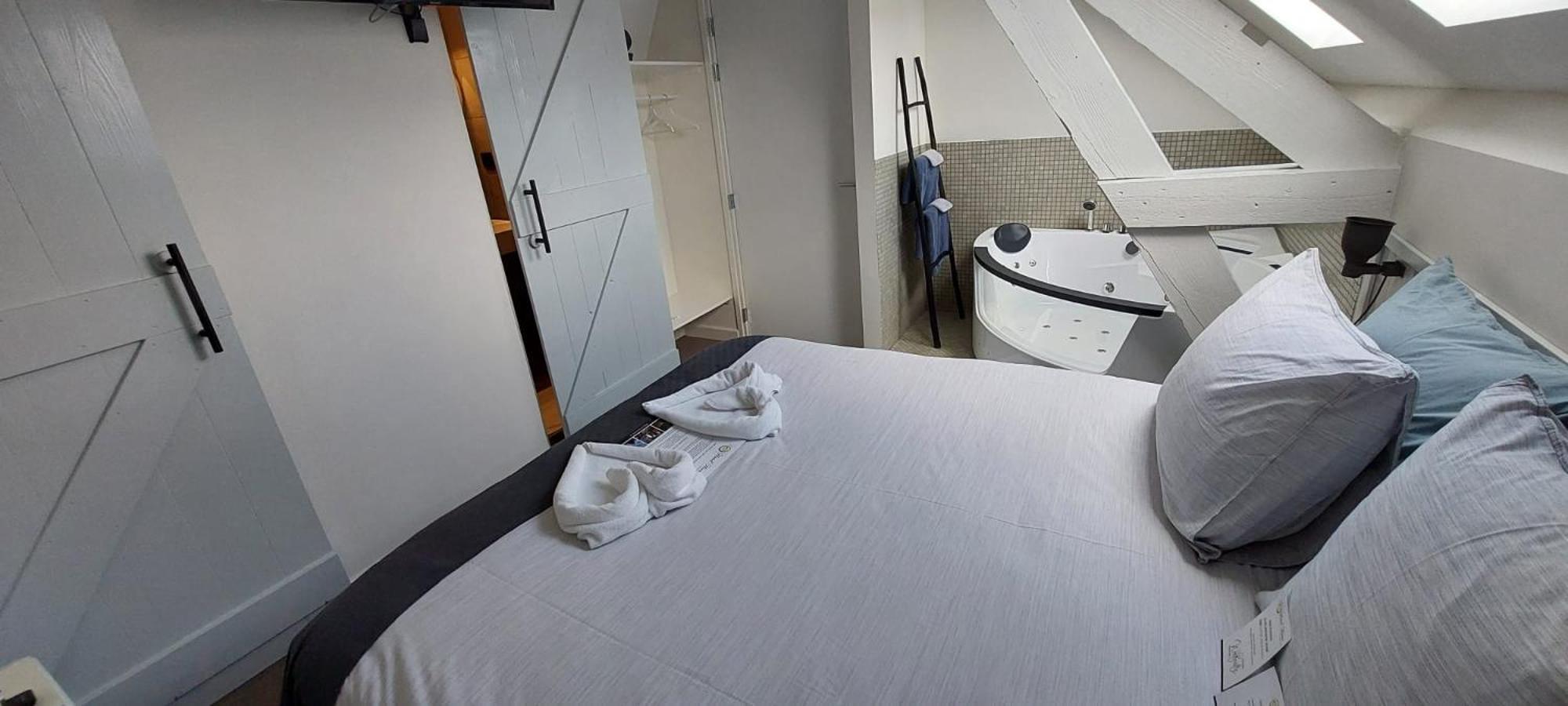 Hotel Heere Raamsdonksveer Extérieur photo
